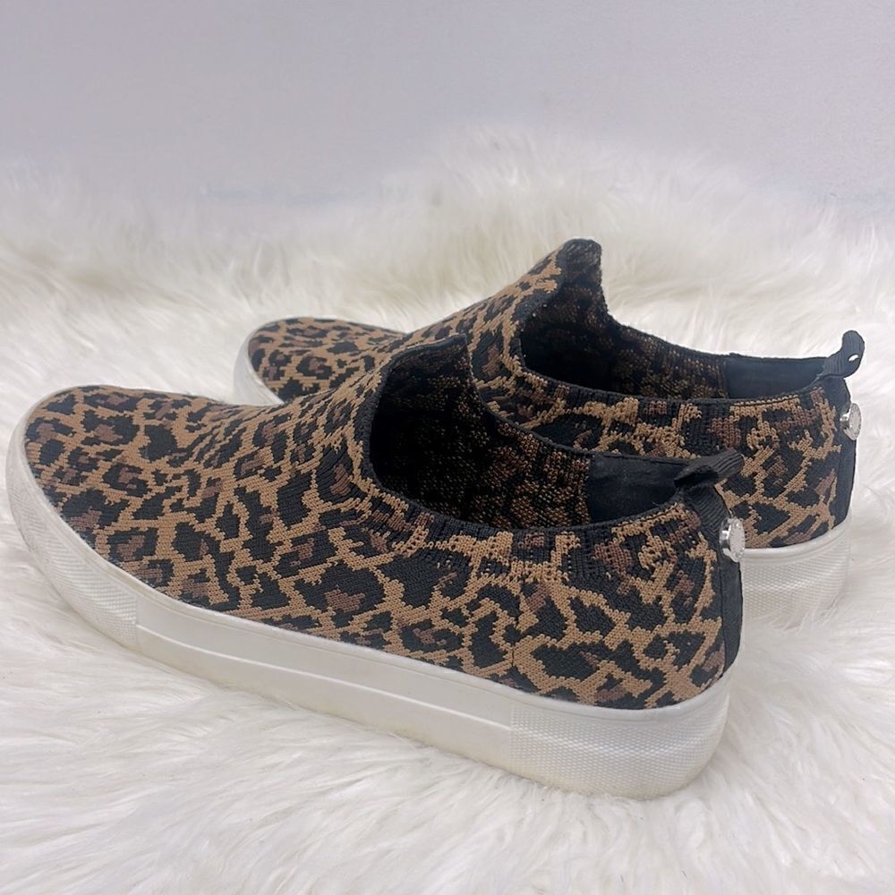 Steve Madden | slip on leopard sneakers 8.5 stretchy comfy material.